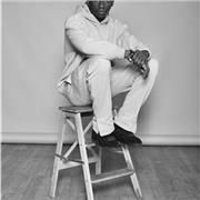 Prof passionné aide les élèves à progresser et reprendre confiance en eux